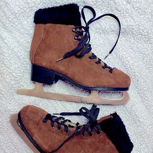 ❄️vintage brown boot skates ⛸️